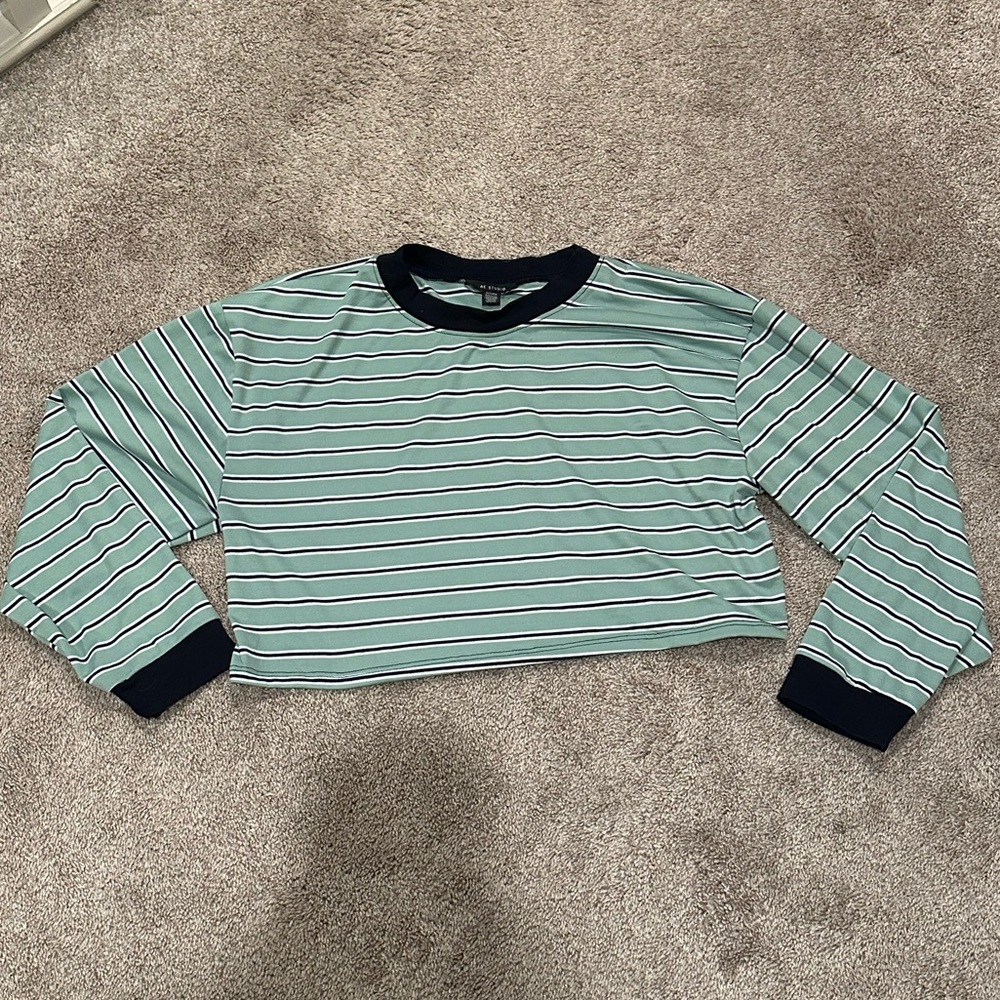 American eagle outfitters crop long sleeve